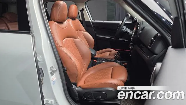 MINI Countryman 2023 thumb 12