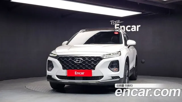 Hyundai Santa Fe 2018 thumb 3