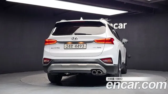 Hyundai Santa Fe 2018 thumb 4