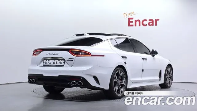 Kia Stinger 2017 thumb 2