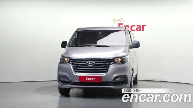 Hyundai Starex 2018 thumb 3