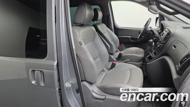 Hyundai Starex 2018 thumb 11