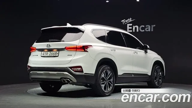 Hyundai Santa Fe 2019 thumb 2