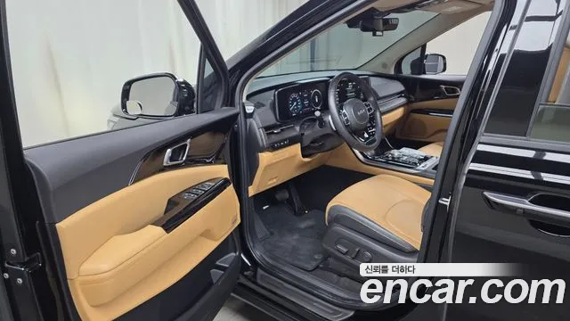 Kia Carnival 2023 thumb 10