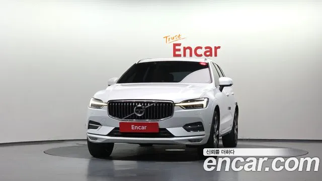 Volvo XC60 2019 thumb 3