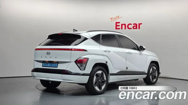 Hyundai Kona 2025 thumb 2