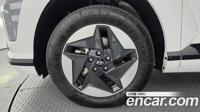 Hyundai Kona 2025 thumb 5