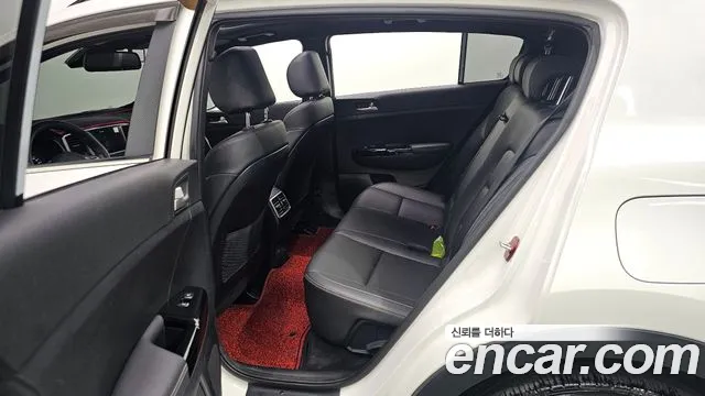 Kia Sportage 2018 thumb 11