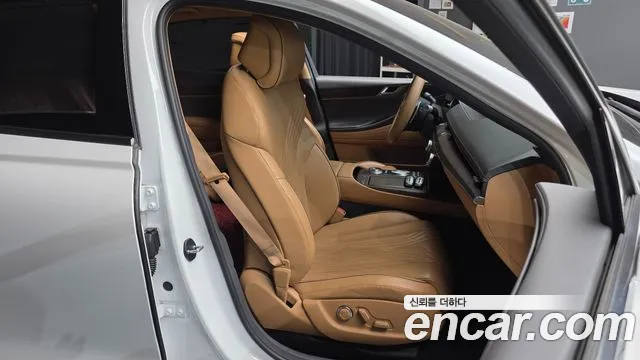 Genesis G80 2021 thumb 12