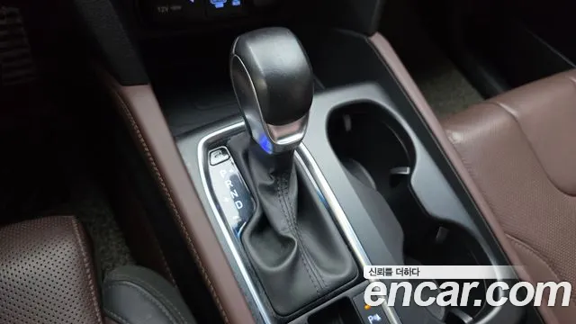 Hyundai Santa Fe 2018 thumb 9