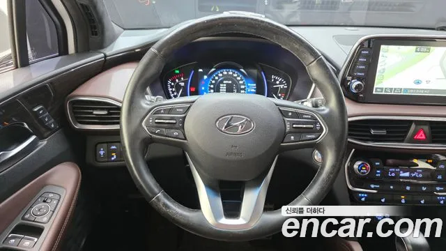Hyundai Santa Fe 2018 thumb 12