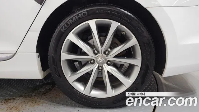 Hyundai Grandeur 2015 thumb 5