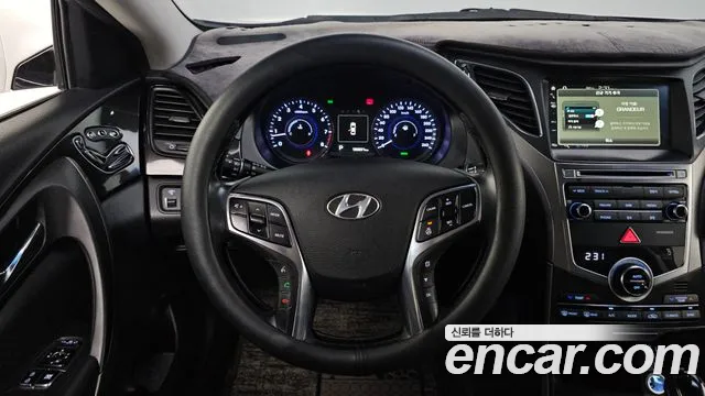 Hyundai Grandeur 2015 thumb 12