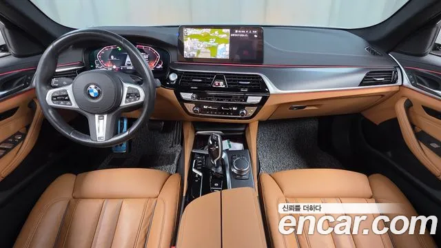 BMW 5-Series 2023 thumb 7
