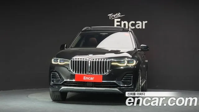 BMW X7 2021 thumb 3