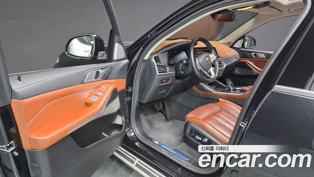 BMW X7 2021 thumb 10