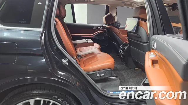 BMW X7 2021 thumb 12