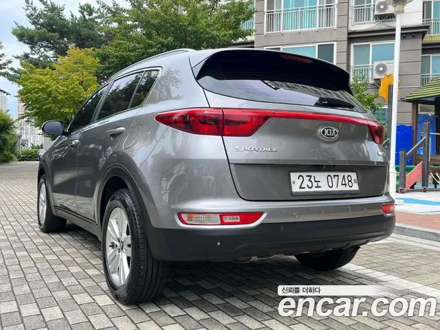 Kia Sportage 2016 thumb 6