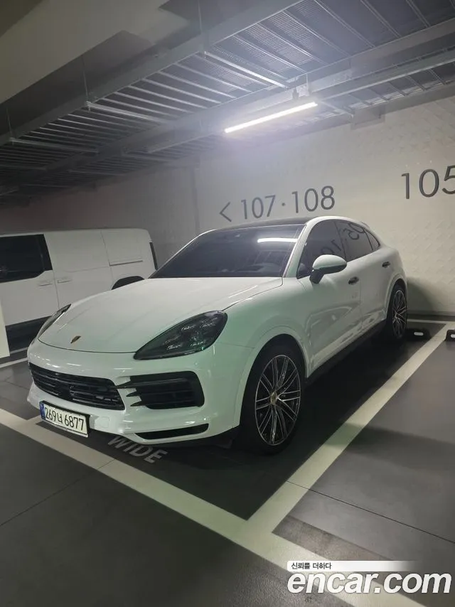 Porsche Cayenne 2021 thumb 2