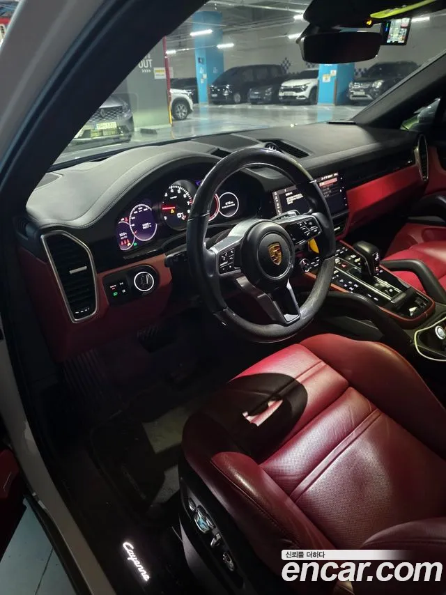 Porsche Cayenne 2021 thumb 5