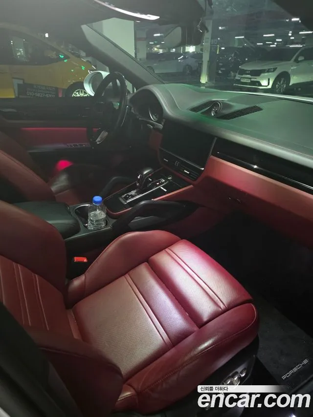 Porsche Cayenne 2021 thumb 6