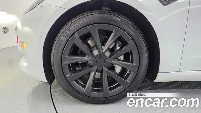 Tesla Model 3 2021 thumb 5