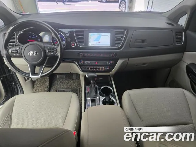 Kia Carnival 2019 thumb 7