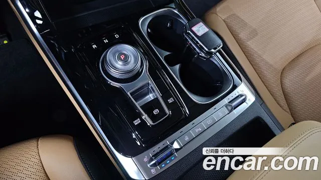 Kia Carnival 2023 thumb 9