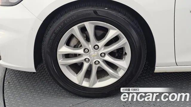 ChevroletGMDaewoo Malibu 2016 thumb 5