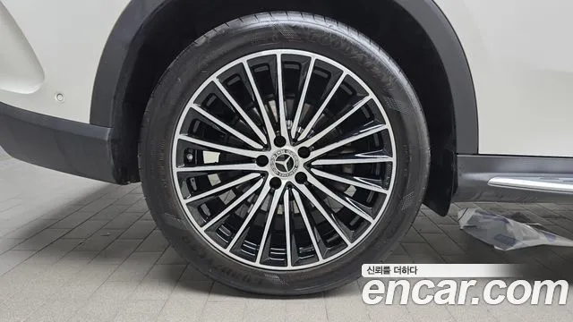 Mercedes-Benz GLC 2023 thumb 5