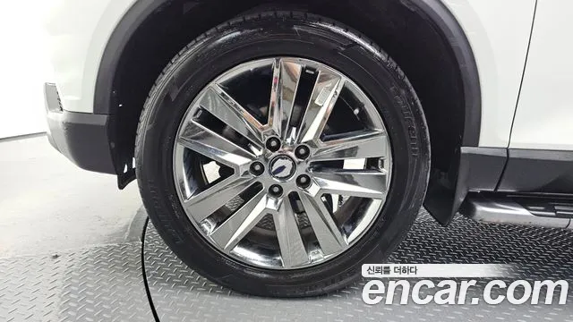 KG_Mobility_Ssangyong Rexton 2019 thumb 5