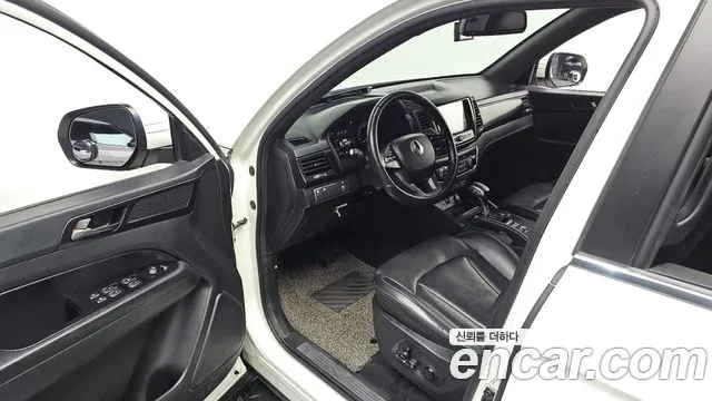 KG_Mobility_Ssangyong Rexton 2019 thumb 10