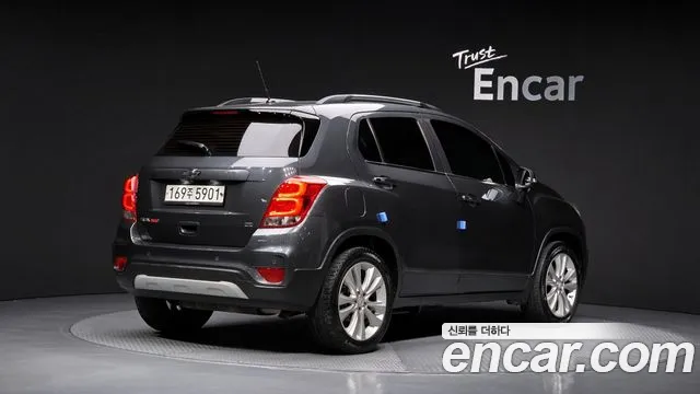 ChevroletGMDaewoo Tracker 2016 thumb 2