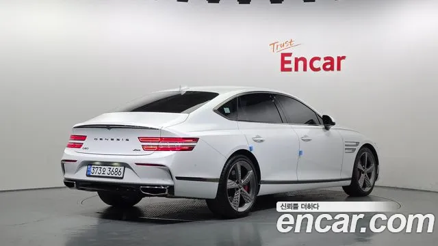 Genesis G80 2023 thumb 2