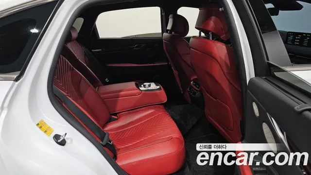 Genesis G80 2023 thumb 12