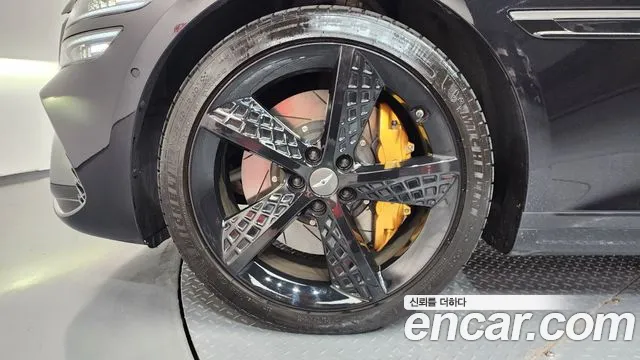 Genesis G80 2020 thumb 5