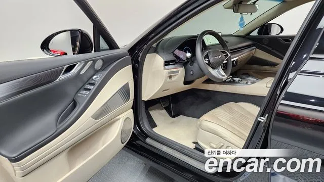 Genesis G80 2020 thumb 10
