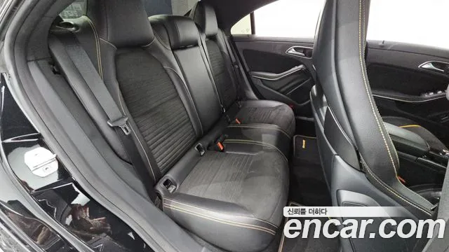 Mercedes-Benz CLA 2017 thumb 11