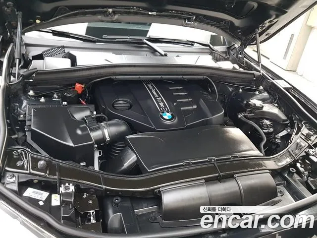 BMW X1 2014 thumb 6