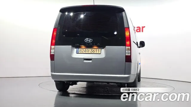 Hyundai Staria 2022 thumb 4