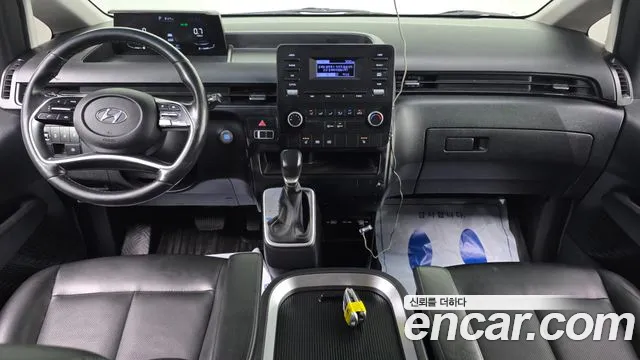 Hyundai Staria 2022 thumb 7