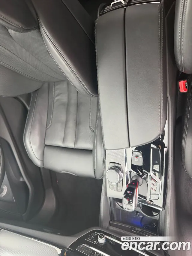BMW M5 2019 thumb 9