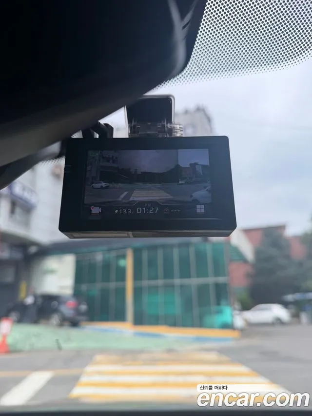 BMW M5 2019 thumb 10