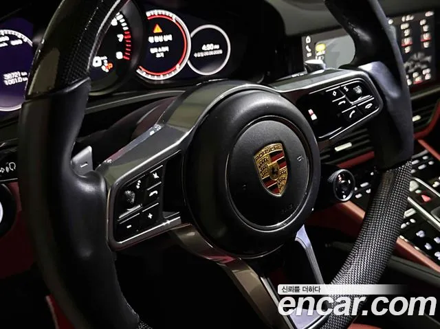 Porsche Cayenne 2021 thumb 10