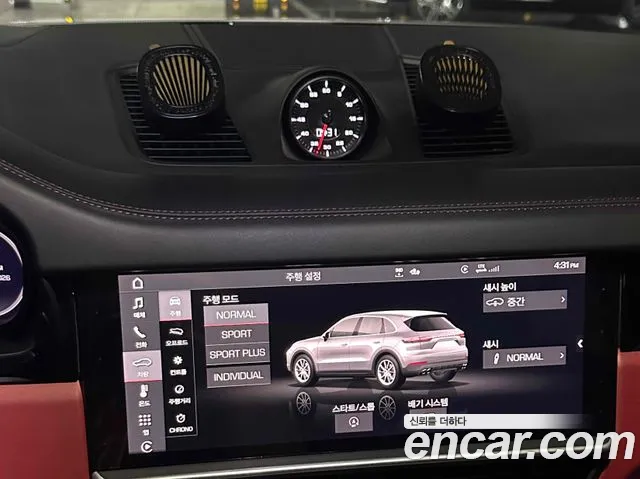 Porsche Cayenne 2021 thumb 12
