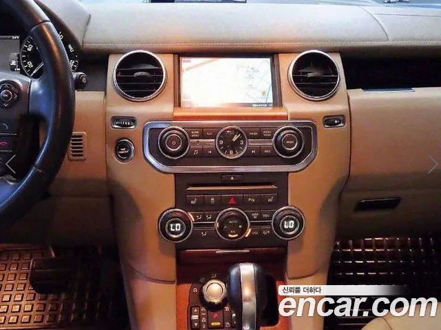 Land Rover Discovery 2011 thumb 10