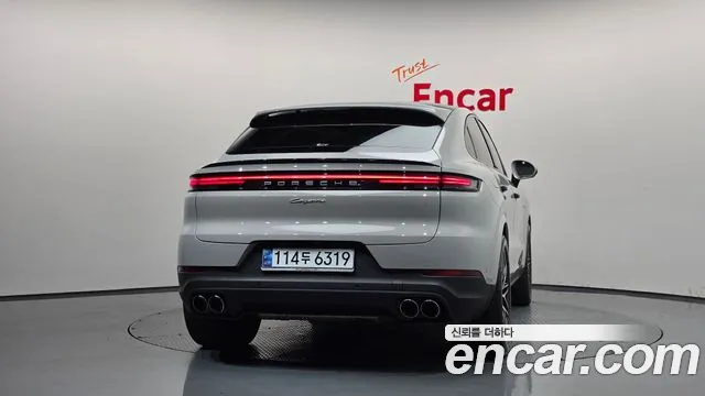 Porsche Cayenne 2024 thumb 3