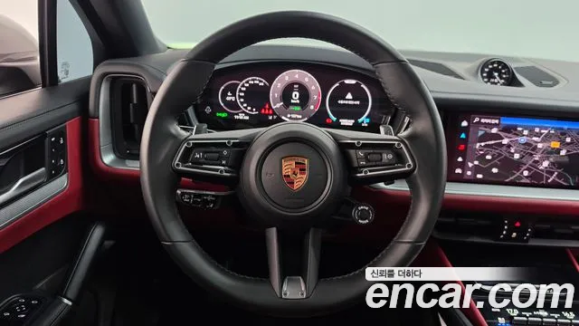 Porsche Cayenne 2024 thumb 12