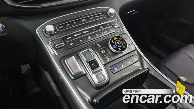 Hyundai Santa Fe 2023 thumb 9