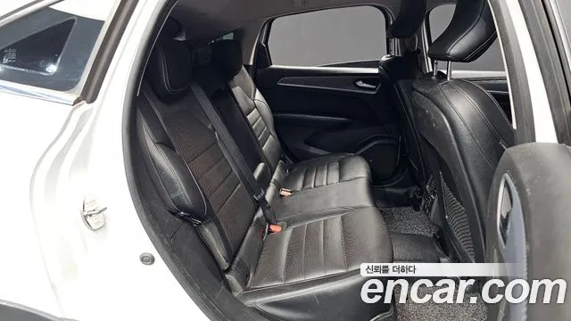 Renault-KoreaSamsung Arkana 2020 thumb 11
